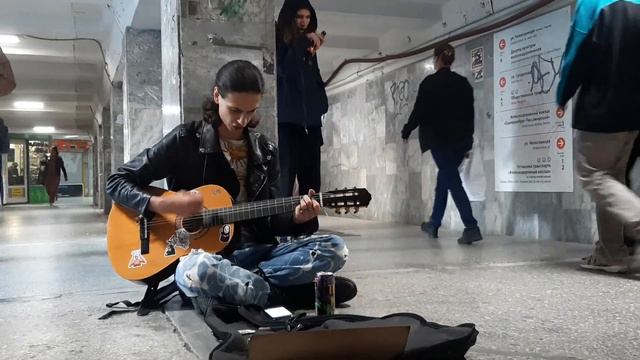 АРИЯ - "КОЛИЗЕЙ".  МУЗЫКА  ВЕДУНА - УЛИЧНОГО МУЗЫКАНТА в ЕКАТЕРИНБУРГЕ. МУЗЫКА УЛИЦ.