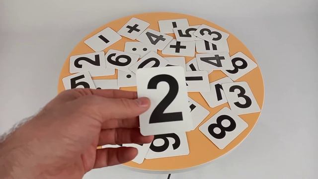 Набор цифр от 0 до 9 с математическими знаками (раздаточный) смотреть онлайн