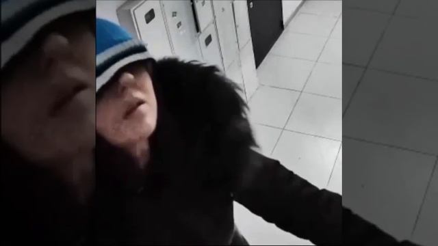 А ну, избушка повернись к лесу передом к Ивану задом! A LA RUS (маркировка озвучки по вконтакт) смотреть онлайн