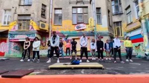 Crazy Frogger's Танцы Тик Ток