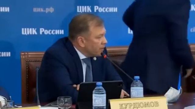 А ЕСТЬ СМЫСЛ ГОЛОСОВАТЬ ЕСЛИ ПРОИСХОДИТ??? смотреть онлайн