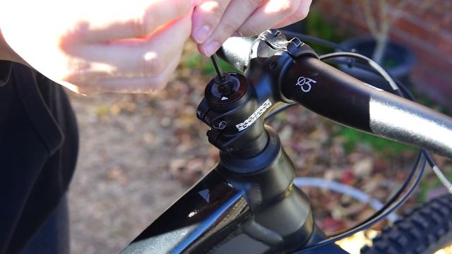 OneUp EDC Lite Multi-Tool | Review and Install смотреть онлайн