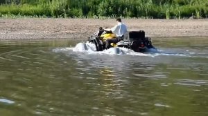 Плавающий по воде квадроцикл