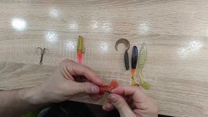 Как оснастить силиконовую приманку двойником