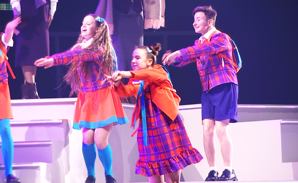 Движение Первых представило в Москве мюзикл "Код разума" / События на ТВЦ