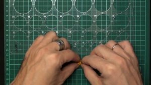 Квиллинг мастер класс - простой цветок часть 1. Quilling flower #1