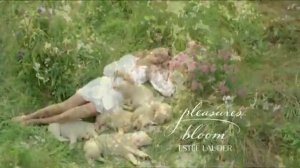 Pleasures Bloom by Estee Lauder - Constance Jablonski.flv