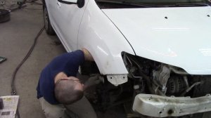 #Renault Logan.Рихтовка переднего крыла.Кузовной ремонт.Regovka front wing. Body repair