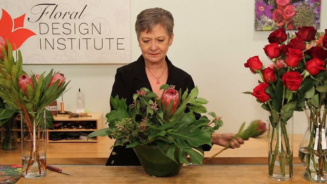 Orchids, Protea, and Roses -- OH MY! смотреть онлайн