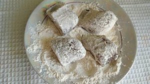 Жареная рыба с овощами