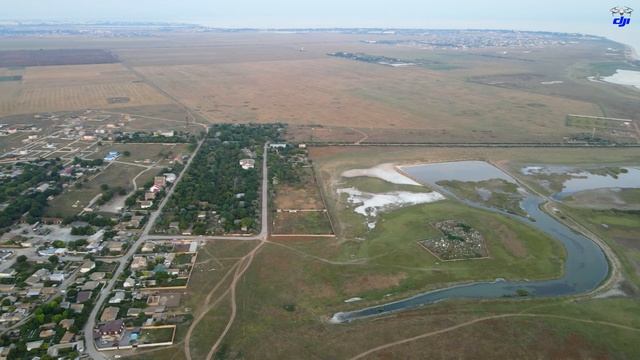 Крым пос. Молочное с высоты птичьего полёта - 07.2021 смотреть онлайн