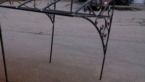 поделки для дачи из Профтрубы и дерева своими руками