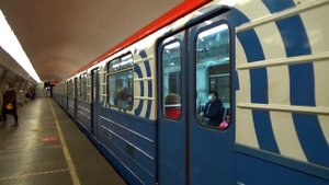Электропоезд 81-717/714.5 "Номерной" №45 на станции метро Сухаревская, Калужско-Рижская линия