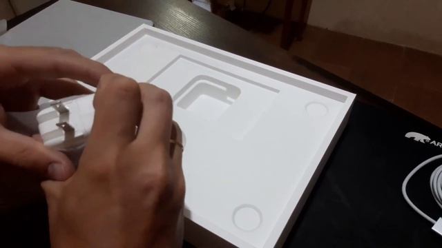 Unboxing MacBook Air M2 Space Grey смотреть онлайн