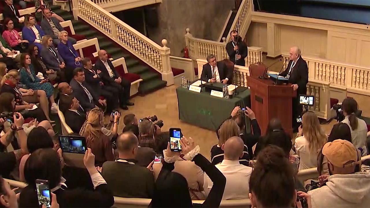 Масштабный международный медиафорум "Диалог культур" проходит в эти дни в Эрмитаже