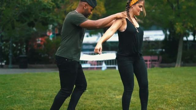 Bachata Dance ( Tattoo Bachata Remix ) смотреть онлайн