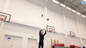 Тренировка по волейболу | Отрабатываем передачу сверху