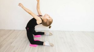 Трудная РАСТЯЖКА спины дома / Растяжка от мамы