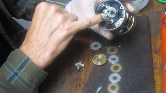 Tica Pisces 200 round baircaster reel how to take apart and service смотреть онлайн