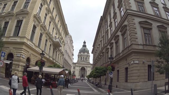 Hungary - Budapest 15 (Road to Szent. Istvan Bazilika ) смотреть онлайн