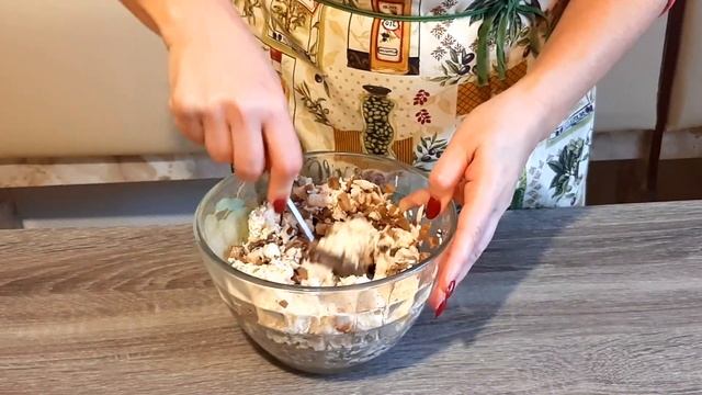 Пирог с курицей и грибами из песочного теста на праздничный стол смотреть онлайн