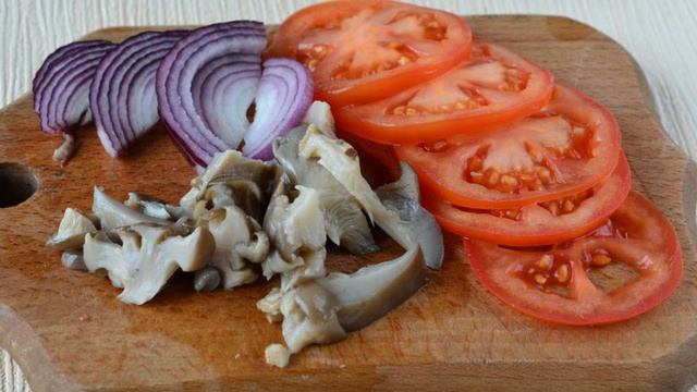 Пицца без мяса и колбасы