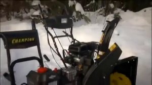 Снегоуборщик бензиновый CHAMPION ST762E