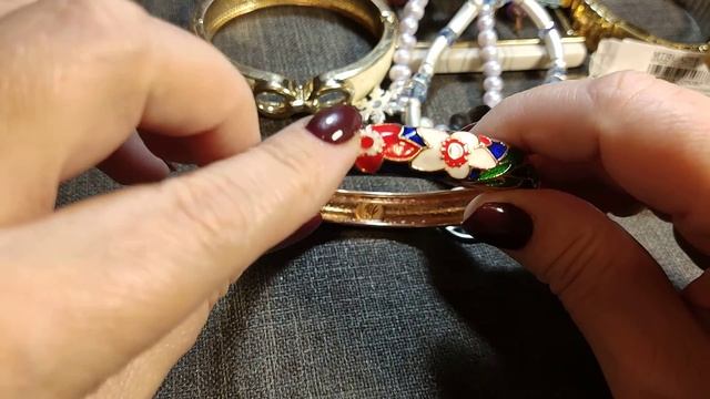 #винтажныеукрашения #винтаж 51. Продолжение распаковки посылки с винтажными украшениями. Браслеты