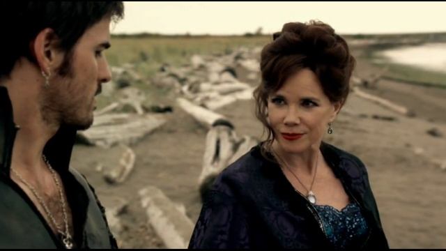 Кора и Крюк готовятся к отправлению в Сторибрук 2x04 смотреть онлайн