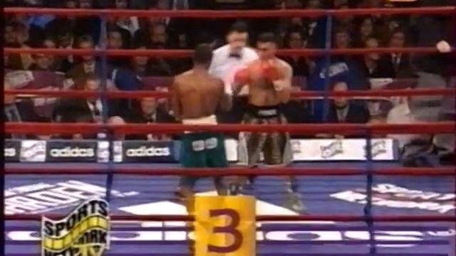 Бокс Насим ХамедVS Кевин Келли 1997г. ( рекомендую к просмотру ).