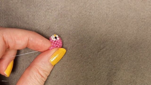 Круглая MY MELODY🐰💖 в технике крестик. Beaded Mini Amigurumi MY MELODY. #diy #jelljewellery