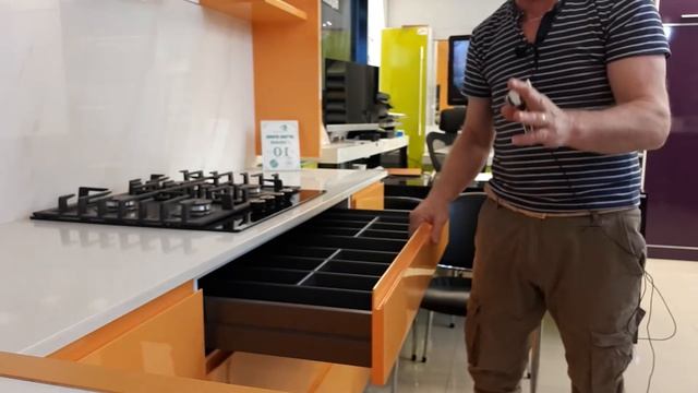 ♦️ Как извлечь ящик " grass" из корпуса кухни♦️ смотреть онлайн