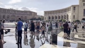 Ереван, Армения 2022 | Вардавар, Vardavar, праздник роз или как остаться сухим