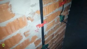 Крепим провода текстильной монтажной лентой. Оно того стоило?