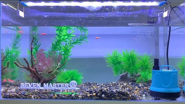 Погружной водяной насос для откачки воды у входа в цокольные помещения смотреть онлайн