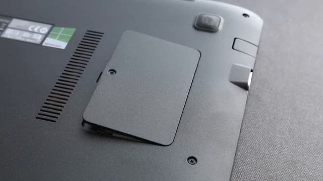 ASUS X555LA 15' Laptop Review смотреть онлайн