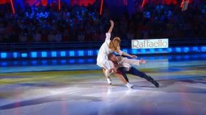 Маруся Зыкова и Роман Костомаров. Пелагея - "Не для тебя". Фрагмент выпуска от 08.12.2013