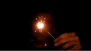 Футаж -  Бенгальский огонь  (замедленная съемка, скачать)