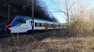 il tranquillo transito di un TILO (ETR 524 in doppia).