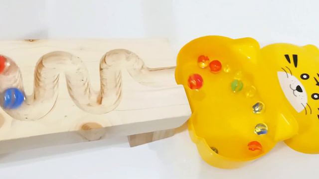 Marble Run☆Shishiodoshi с прозрачными трубами + качели с деревянными поручнями. смотреть онлайн