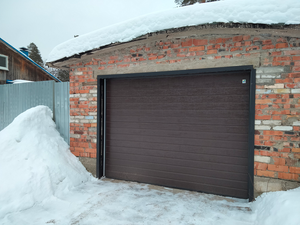 Замерзли подъемно-секционные ворота. Как разморозить. Чем смазать.