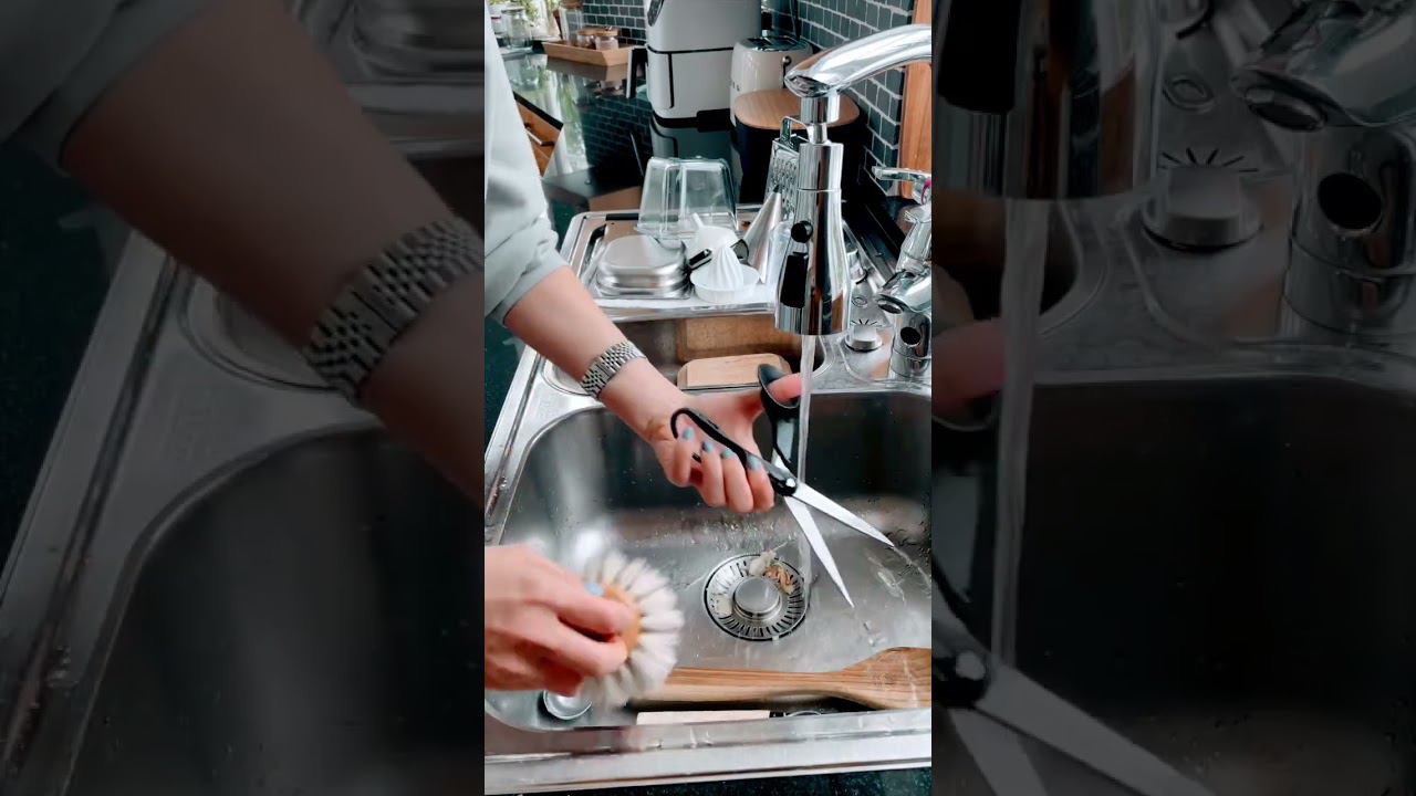 Быстрая уборка на кухне