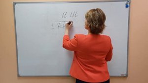Чем писать на уроке каллиграфии: ручкой или карандашом?