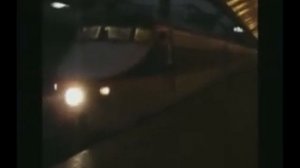 Отправление ЭР200 с Ленинградского вокзала. (оригинальный звук поезда)