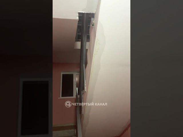 У жильцов дома на Круговой,18 в подъезде потоп