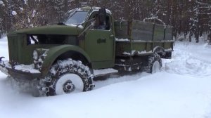 Газ-63 поездка в лес на разведку.GAZ-63 on a trip to the woods to investigate.