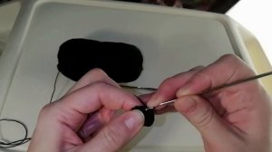 Вязаная игрушка на руку? спицами и крючком? часть №2