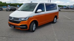 VW Caravelle - оклеили сочной оранжевой пленкой нижнюю часть авто, бронирование фар и зеркал