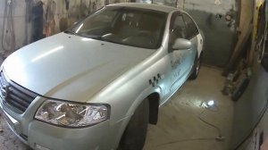 Где табличка с кодом краски ниссан альмера 2005 г.в. код PSE.