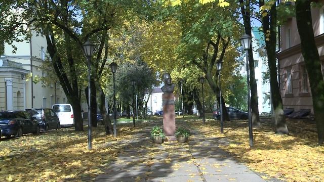 В Смоленске будет установлен бюст фантаста и популяризатора науки Айзека Азимова.
